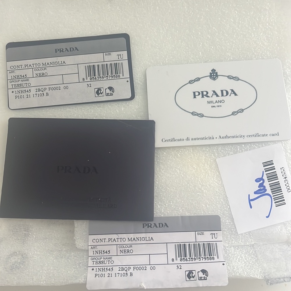 New Prada 1NH545 Black Piatto Maniglia Nylon Zip Top Wristlet Purse Pouch Bag - Picture 9 of 9